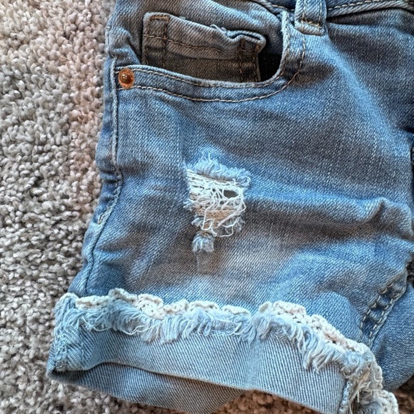 Hippie Girl Distressed Denim Shorts Jean shortsβ Size 4 - Picture 5 of 9